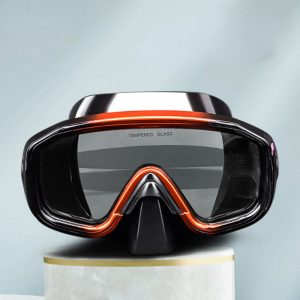 Adult diving mask with tempered glass for deep water swimming made of liquid silicone