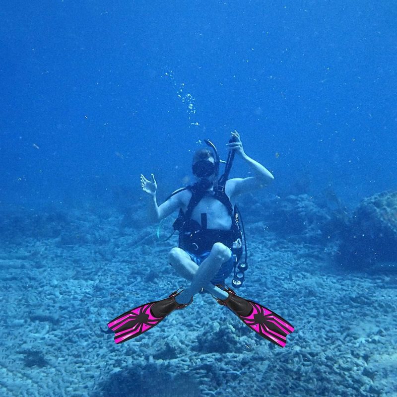 Diving Flippers Scuba Fins Available for Men & Women Snorkel Flippers with Open Heels Long Swimming Fins with Adjustable Straps for Adults